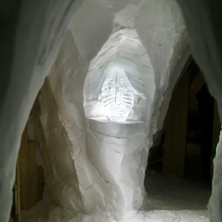 Blacksheep Village Igloo * La Plagne